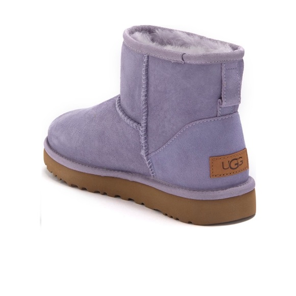 UGG Classic Mini II - Picture 4 of 5